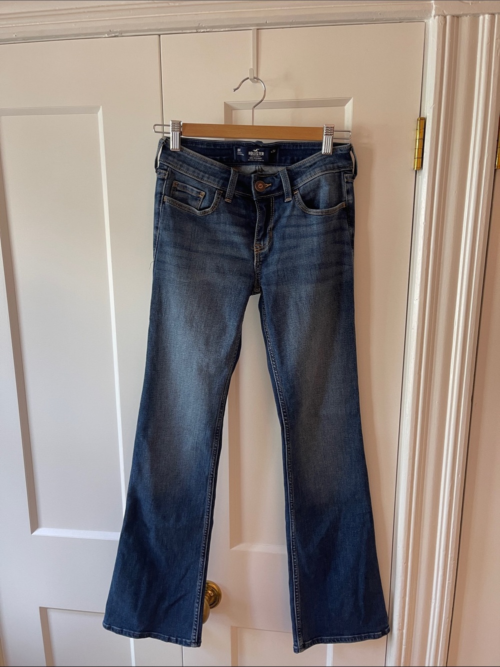Hollister low Rise Boot Jeans